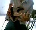meny tocando