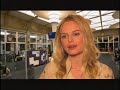 KATE BOSWORTH ADMIRES LOIS LANE IN SUPERMAN RETURNS KATE BOSWORTH ADMIRES LOIS LANE IN SUPERMAN RETURNS