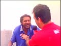 Beijoqueiro - Homem tenta beijar Givanildo na delegacia