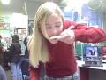 videos de Eating Mac & Cheese With Paper