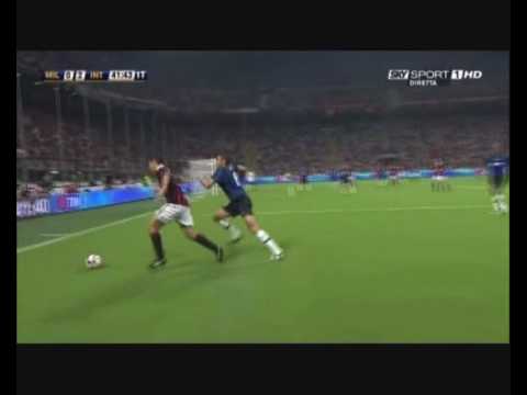 Lucio urla in faccia a Pato nel derby Milan Inter 0-4 - UN PAZZO!!! UN IDOLO!!!