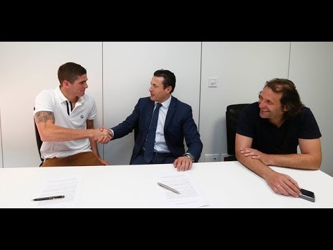 Valencia CF: Rodrigo de Paul firma su contrato con el VCF