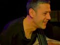 l'orchestre de contrebasses on stage