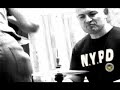 video r�alis�e a l'arrache avec les moyens du bord ;)

extrait du nouvel album de chaek 'madame araign�e'

human race   (elizondo/chaek)

human race, six milliards de pas
human race, d'hommes comme toi
human race, c'est six milliards de choix
human race, donne ton avis � toi
s'il n'existe pas d�j� ,donne ton avis � toi

ils sont comme tu es tout l'temps 
convaincus du tort du tort des autres gens
ils ont des bonnes raisons de croire
qu'ils sont diff�rents, on encaisse aucune comparaison
depuis la nuit des temps, le dernier qui parle a toujours raison
et nous donne tort depuis longtemps
tout l'temps

human race, c'est six milliards de pas
human race, toujours au m�me endroit,
human race,c'est six milliards de choix
human race, donne-moi ce r�ve-l�
donne-moi ce r�ve-l�
tout �a n'est qu'un r�ve
tout �a n'est qu'un vilain r�ve
donne-moi ce r�ve-l�