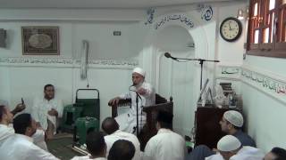 أجهل الناس مَنْ ترك يقين ما عنده لظن ما عند الناس