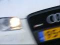 videos de Audi RS4 met aangepaste uitlaten