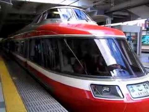 ロマンスカー80周年記念塗装LSE車
