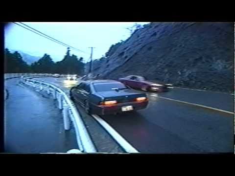 video auto touge en montagne