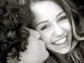 Miley and Nick Kiss Miley and Nick Kiss