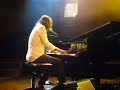 sebastien-tellier-lamour-et-la-violence-lovebox-2008.html