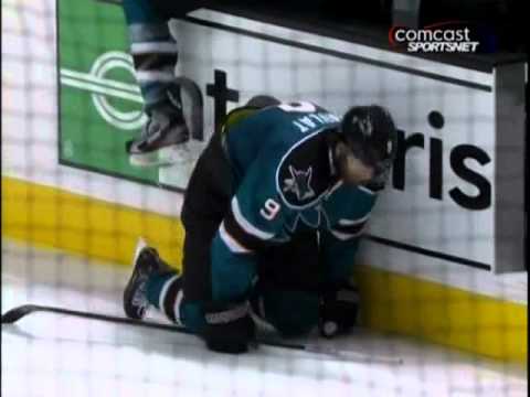 Martin Havlat injured on line change - YouTube Martin Havlat injured on line change - YouTube