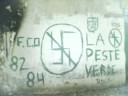 antifascismo militante en tu barrio en tu ciudaden todo el mundola revolucion es ahora!!!