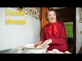 videos de Great Depression Cooking: Peppers and Eggs (part 2)