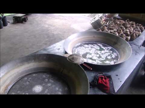 Fabricação de açúcar de coco na Tailândia