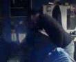 videos de Joobs gets thrown about