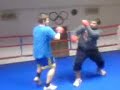 andrei(albastru) io(pantaloni negrii, bluza gri)