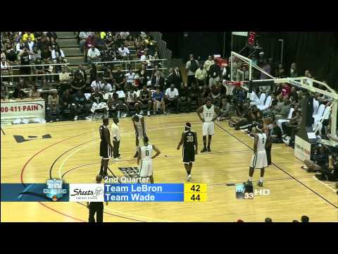 Amare Stoudemire Dunks on Kevin Durant