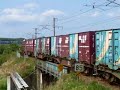 岩沼駅と逢隈駅の間で、常磐線が東北本線から分岐します。この動画は、ED75に牽引された上り貨物列車です。（平成20年5月15日、宮城県岩沼市で撮影）Jouban line diverges from Touhoku main line between Iwanuma station and Ohkuma station.This is the merchandise train operated by Japan Railway Freight. It pulled to the type ED75 locomotive and is going up of Jouban line. I took a picture of this animation by northernmost of Jouban Line(Iwanuma city,Miyagi prefecture) on May 15,2008.