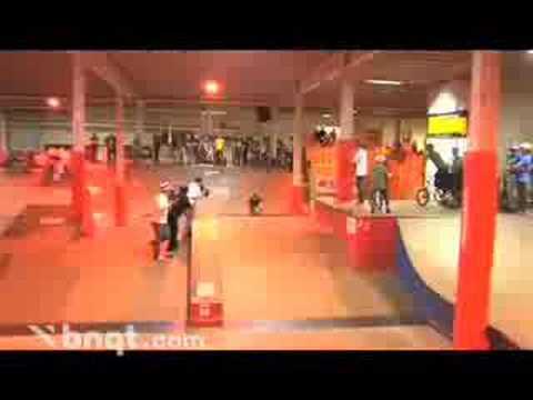BMX BIKES TRICKS STUNTS CRASHES