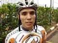 Como regular o capacete de bicicleta Como regular o capacete de bicicleta