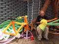 Balloon-Twisting-by-