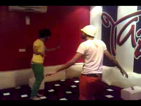 كسي يعورني