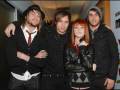 videos de That's What You Get PARAMORE (Guy Version)