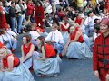 D�fil� de la Biennale de danse Contemporaine ( dans les Temps )