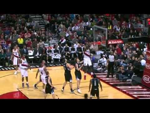 Lillard to Hickson Alley Oop Dunk against Timberwolves