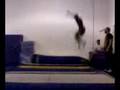 videos de backflip off wall