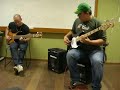 dando uma palinha com meu fender geddy lee - musica 1