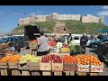 Gaziantebin yerli sanatcisi Bizim Ökkesden Otcu kizi. Bu sarki gaziantepde kale altinda ot satan bir kiza yazilmis.