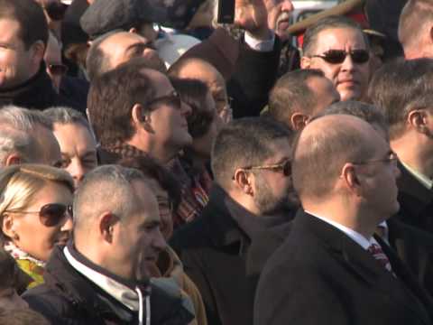 Президент Николае Тимофти принял участие в военном параде, посвященном Национальному дню Румынии