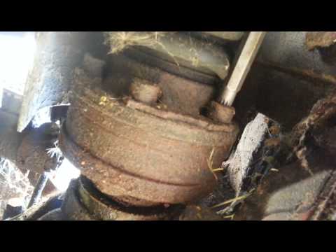 how to remove drive axle from transmission