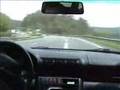Déraper sur une plaque d'huile à 150 km/h