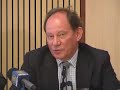 The Vice-president of the European Parliament Edward McMillan-Scott and former Canadian secretary of State (Asia-pacific) David Kilgour recently urged the Australian government to investigate the allegation that the Chinese Communist regime is harvesting organs from living Falun Gong practitioners. They also urged the Australian government to boycott the Beijing Olympics unless the Chinese Communist regime ends the genocide.
