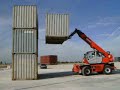 Manitou MRT 1850 apilando un contenedor de 6 metros
