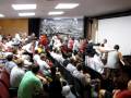 USC Trojans team meeting - Singing "Lean on me"