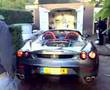 f430 parkeren in de achtertuin