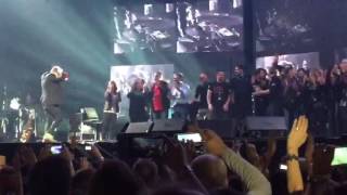 EMOCIÓN EN ESTADO PURO EN EL ÚLTIMO CONCIERTO DE GIRA DE ALEJANDRO SANZ