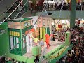 Sesame Street LIVE: Elmo Song!