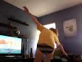 Chica sexy jugando a la wii