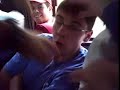 ator tomando salve no busão da nr