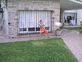 Otra vez afueraa