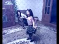 mai visto una bambina che balla cosi  !!!