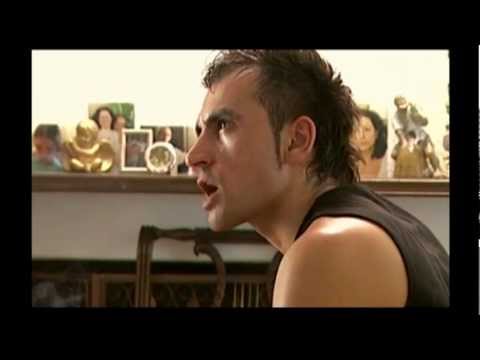 spirtokouto - Μία δική μου εκδοχή τής κομμένης σκηνής, παρμένη από το DVD τής ταινίας.