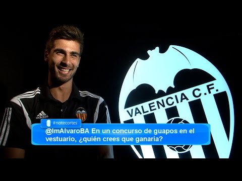 Valencia CF: LOS AFICIONADOS ENTREVISTAN A ANDRÉ GOMES A TRAVÉS DE TWITTER Y FACEBOOK