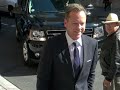 Kiefer Sutherland arrives at The Late Show With David Letterman - NYC Apr 2, 2012 MONKIEF: mygreeg.unblog.fr