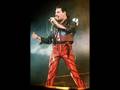 We will rock you / we are the champions - Queen