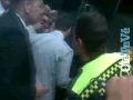 Messi y su novia yendo a la ceremonia de Iniesta